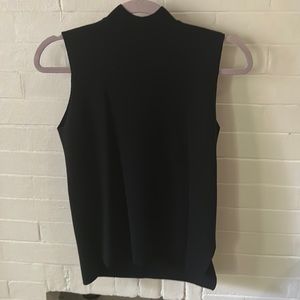 Uniqlo black sweater tank